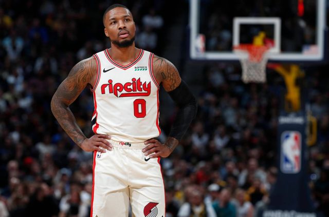 球迷们带来 球迷们带来