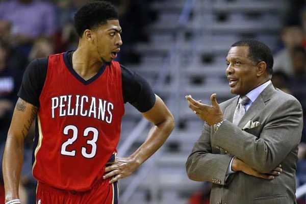 赛场竟爆发 赛场竟爆发