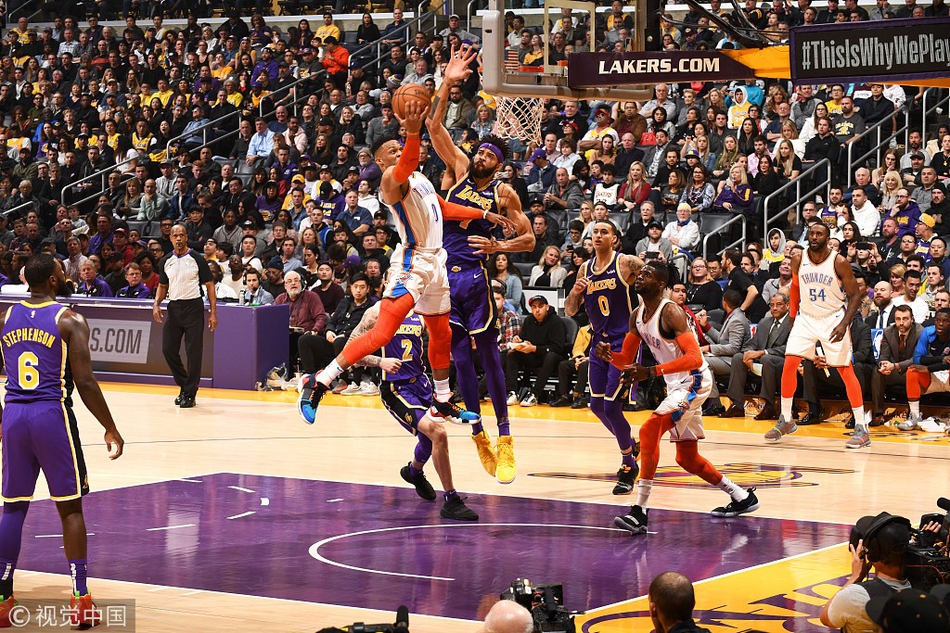 维尼修斯与 维尼修斯与