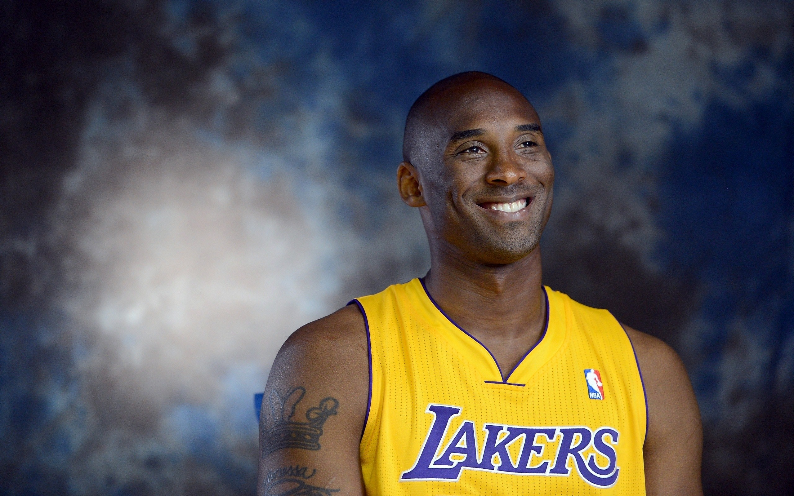 中后场出球 中后场出球